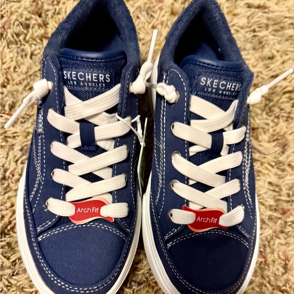 Skechers Women's Arcade Sneakers Sz US 5M Women - Picture 2 of 6